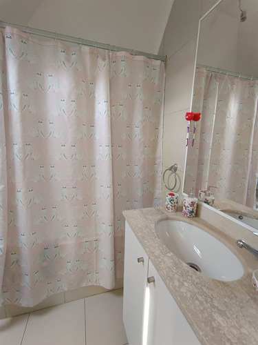 Exclusiva Casa En Condominio En Venta De 4 Dorm. En Machalí
