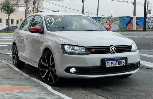 Volkswagen Jetta 2.0 Comfortline Flex 4p Automática