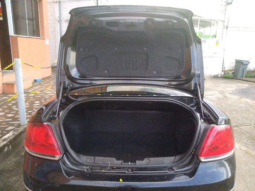 Fiat Linea 2011 1.8 16v Lx Flex 4p