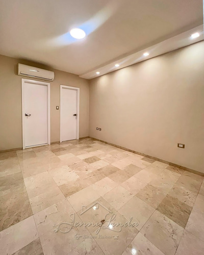 Maracay Venta Apartamento 115mts. Urb. Base Aragua Al Lado C.c. Unicentro, Resd. San Gabriel 2, Aragua