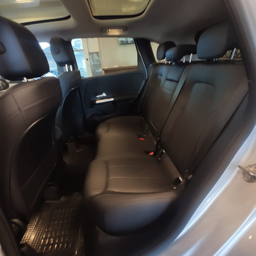 Imagen 12 de 12 de Mercedes Benz B200 Progressive