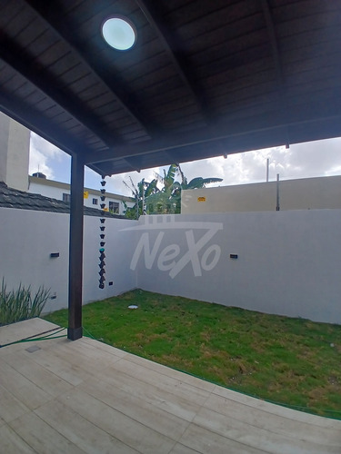 Casa Espectacular En Venta, Santiago (hfc-236)