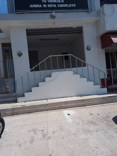 Imagen 4 de 16 de Local Comercial En Zona Muy Centrica Con Cristal De Seguridad
