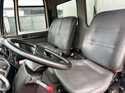 Ford Cargo 815 2007 Baú Refrigerado 4,00 Mts