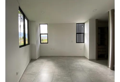 Apartaestudio En Renta Para Estrenar, Av. Centenario-norte De