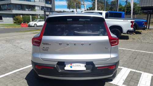 Volvo XC40 XC40 T4 FWD MOMENTUM