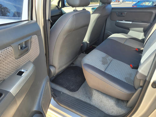 Toyota Hilux 2.7