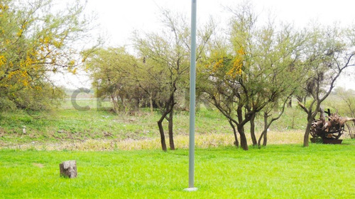 Lomas Del Paraná, Barrio Náutico