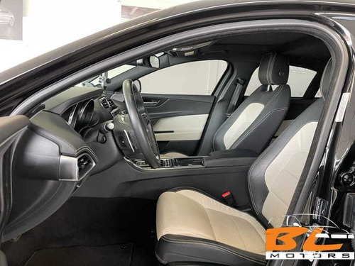 Imagem 11 de 15 de Jaguar Xe P250 R-sport