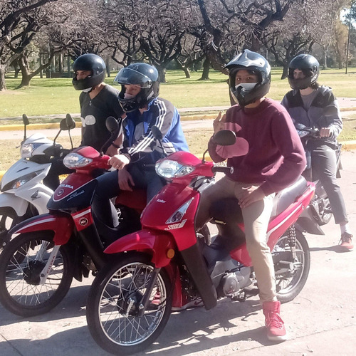 Imagen 1 de 10 de Curso De Manejo Para Motos- Caba- Aprender- Ampliar Licencia
