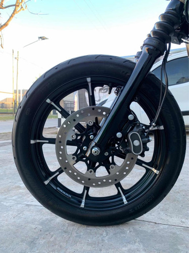 Harley Davidson 883 Iron