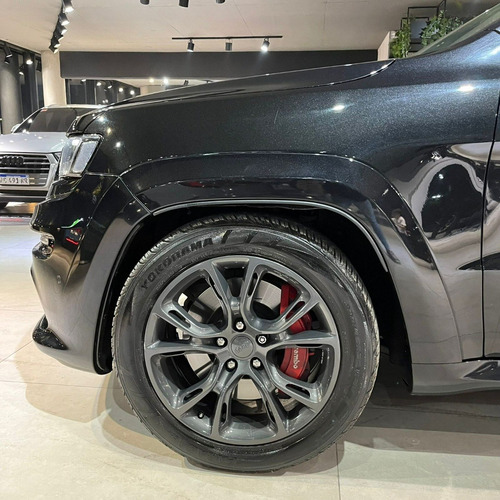 Imagen 17 de 19 de Jeep Grand Cherokee 6.4 Srt Atx 465hp At