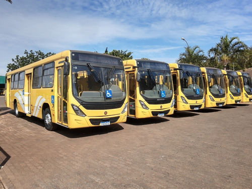 Imagem 1 de 7 de Ônibus Coletivo 2015