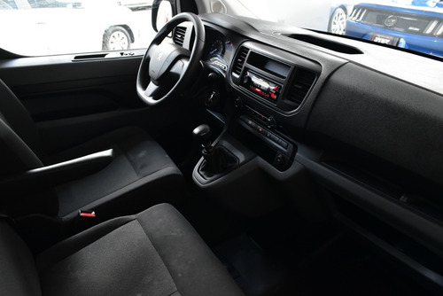 Imagen 23 de 25 de Peugeot Expert 2020 1.6 Hdi Premium 6as