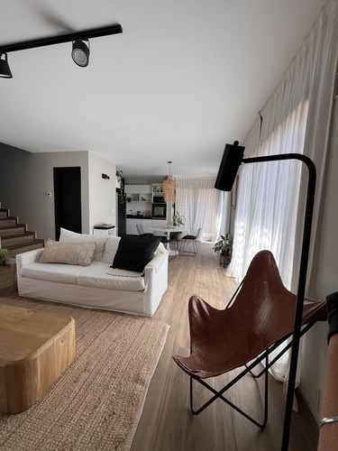 ¡precio De Oportunidad! ¡housing De Categoría En Zona Norte!