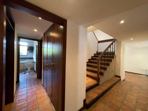 Imagen 22 de 25 de Town House En Venta Naguanagua. Claudia Quintero.