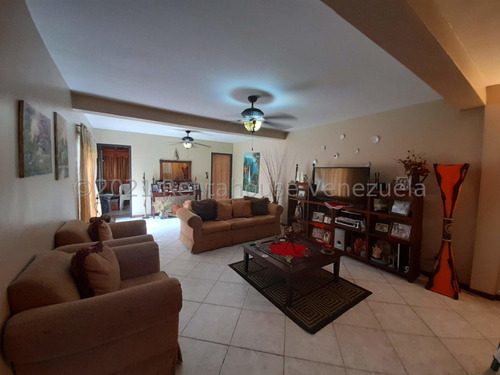 Casa En Venta Ubicada En Parque Mirador Valencia Carabobo 23-30301, Eloisa Mejia