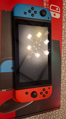 Consola Nintendo Switch 32 Gb Standard Edition (Usado)