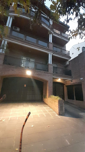 San Isidro 3 Amb Con Cochera En Duplex