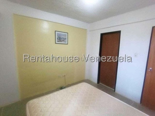 Hermoso Y Amplio Apartamento En Venta En Cabudare Conjunto Privado, Urb Los Naranjillos Gabriela C