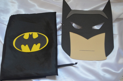 Kit 12 Capa + 12 Máscaras Super Heroi Liga Vingadores Batman