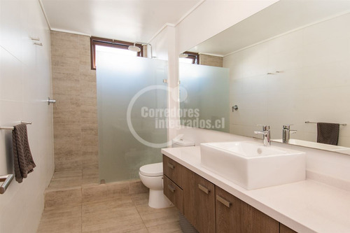 Casa En Venta En Exclusivo Condominio De Concón