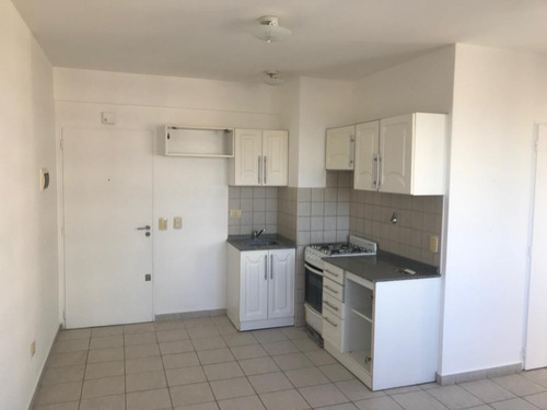 Imagen 3 de 15 de Departamento 2 Ambientes En Alquiler - San Miguel