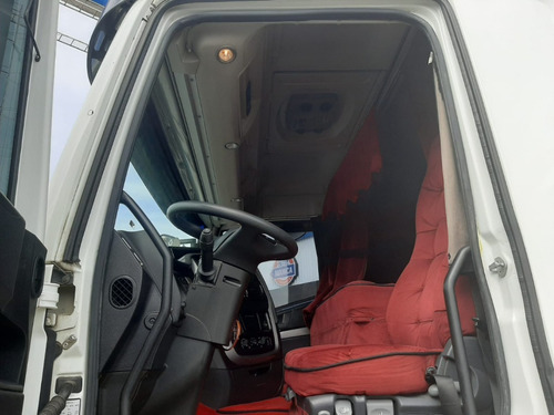 Imagem 6 de 12 de Iveco Hi Way 480 6x4 2019 Teto Baixo Hiway