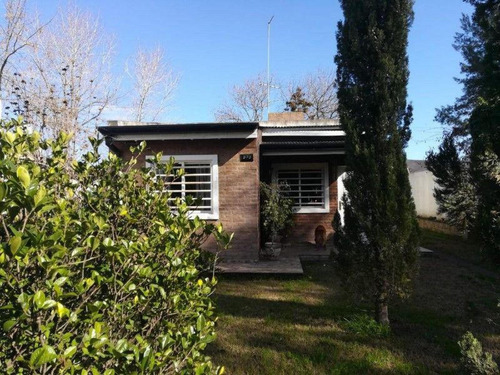 Casa Venta - 3 Dormitorios 1 Baño - 136 Mts2 - Etcheverry