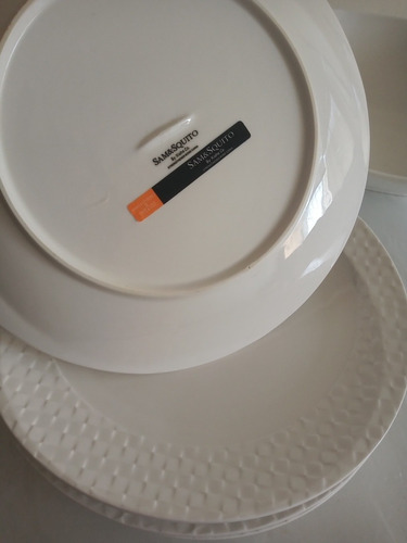 Imagen 4 de 4 de Vajilla Platos Y Ensaladera De Porcelana Sam&squito