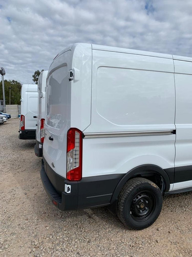Imagen 7 de 23 de Ford Transit Mediana Techo Elevado 0km 2022