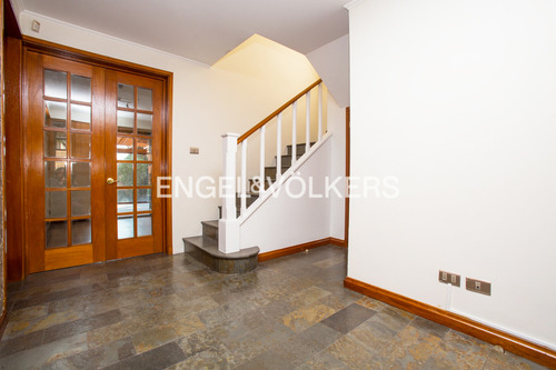 Casa En Venta San Carlos De Apoquindo/ U. Andes