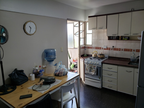 Vende Departamento En Muy Buen Estado Ubicado Zona Comercial Flores