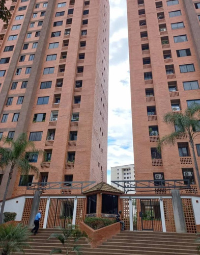 Venta  De Apartamento En La Urb Los Mangos Valencia 26-28