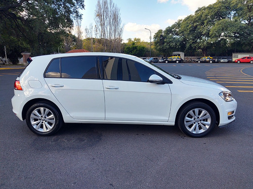 Imagen 7 de 24 de Vw Volkswagen Golf 2016 Comfortline 1.4 Tsi At Dsg Abasto