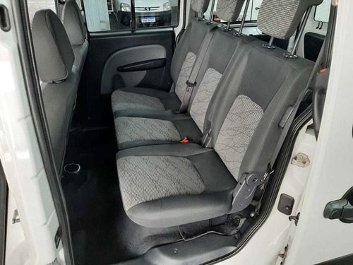 Fiat Doblo 2018 1.8 16v Essence 5l Flex 5p