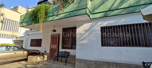 Casa Comercial En Alquiler, Colinas De Bello Monte #23-32189
