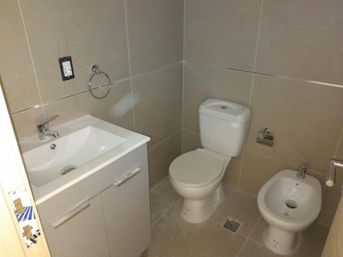 Desarrollada Al Sol. Dos Dorm En Venta. Renta O Vivienda!