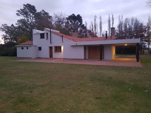 Imagen 2 de 22 de Casa Quinta En Venta - 3 Dormitorios 2 Baños - 220mts2- 9 De Julio