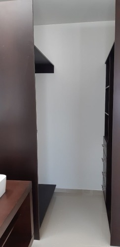Imagen 16 de 22 de Preciosa Casa Con Alberca Propia En Cumbres Del Lago, Terraza, Jardín, 3 Recs..