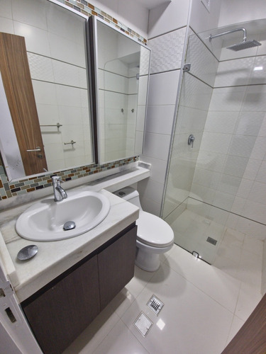 Venta Apartamento Orilla De Playa Pampatar Cerca Hotel Tibisay Isla De Margarita