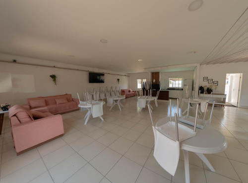 Apartamento Com 2 Quartos - Novo
