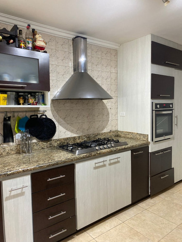Amplio Apartamento En Venta La Florida Caracas