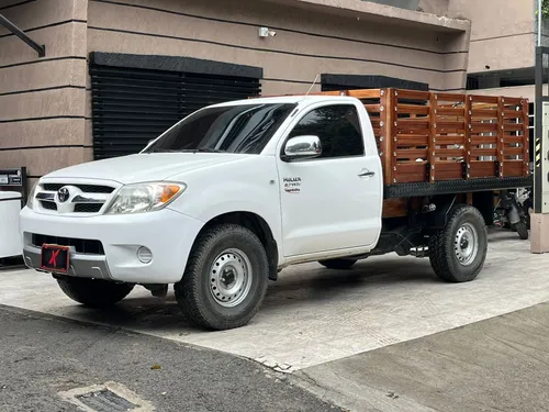 Toyota Hilux Estacas 2.7 Gasolina 4x2 D.c Std Modelo 2009