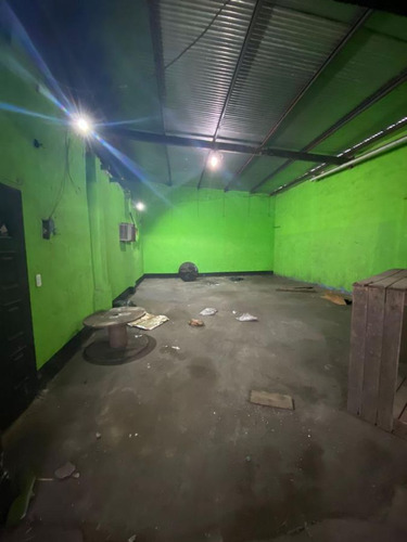 Galpón En Venta De 300m2 Ubicado En Moreno
