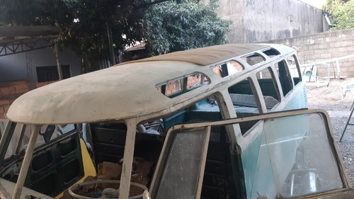 Imagem 1 de 15 de Kombi Kombi Corujinha