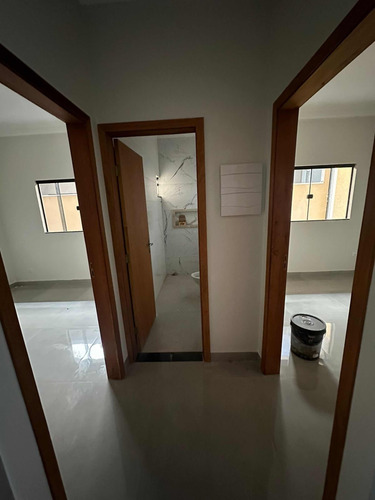 Vendo Casa Casa Com 03 Quartos Sendo Uma Suíte