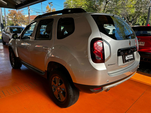 Renault Duster Zen 1.6l 5mt 4x2