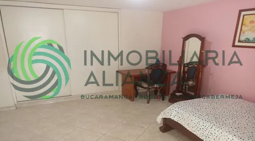 Casa En Venta En Cabecera Del Llano. Cod V61678