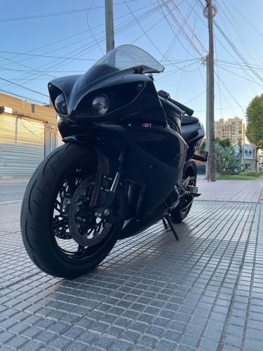 Yamaha R1